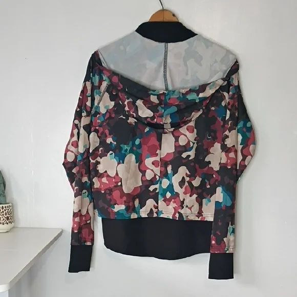 Xersion Stylish Multicolor Women's Small Athletic Jacket - Picture 8 of 9